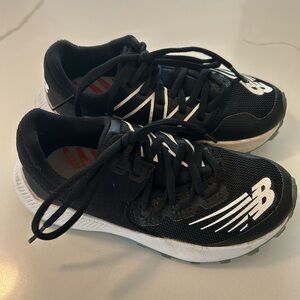 EUC New Balance turf baseball shoes size youth 12